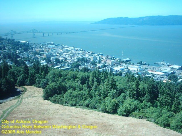 Astoria, Oregon with Columbia River by arisdominic