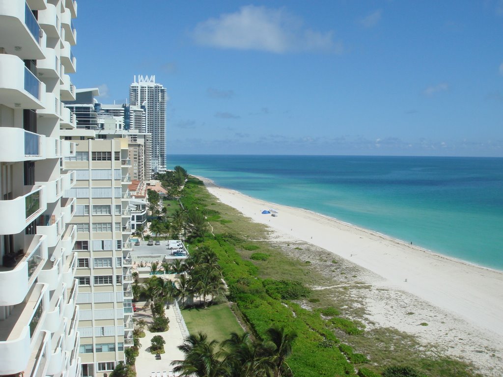 Arlen Beach Condominium - 15th floor balcony view by Emilio Madrigal