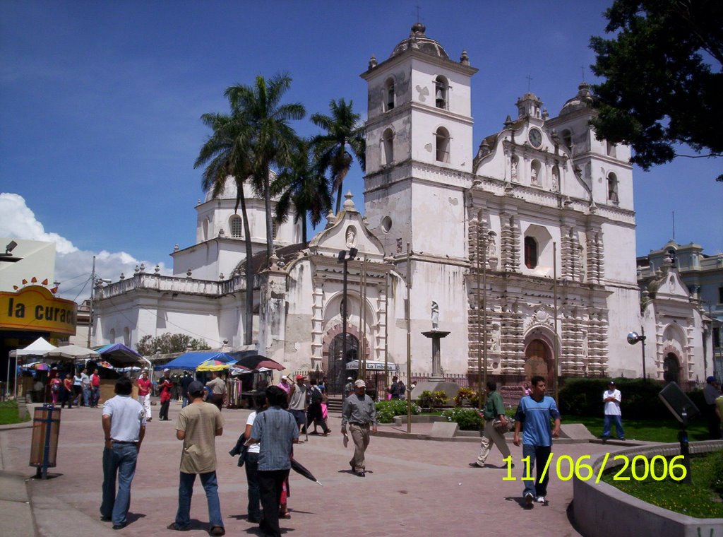 Catedral de Teguccigalpa by Antonio Diaz