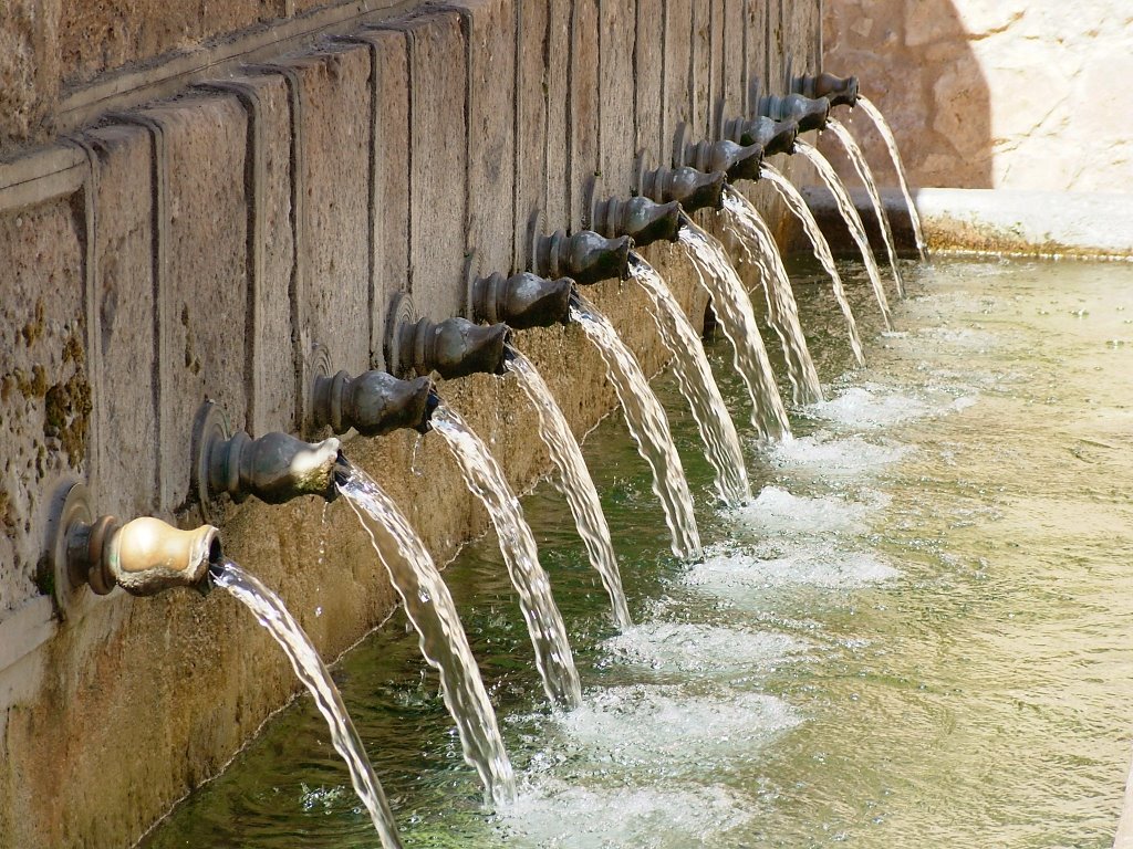 Fuente Blanquina de Brihuega by fotochicho