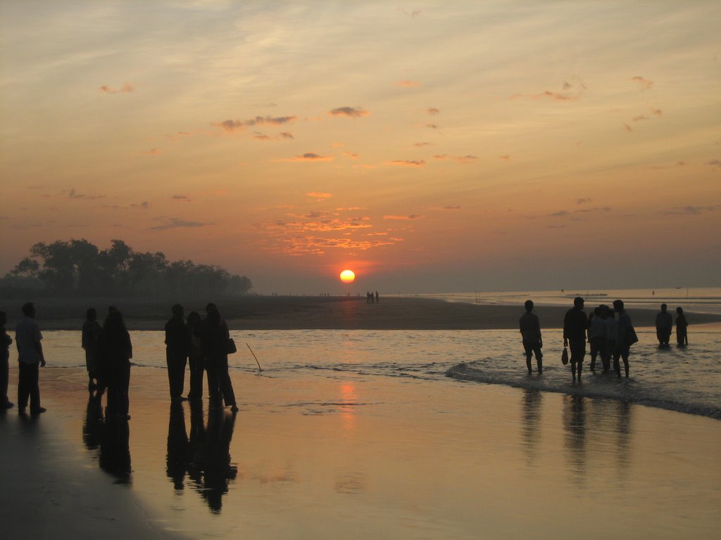 Sunrise in Kuakata by Kaikobad Hossain