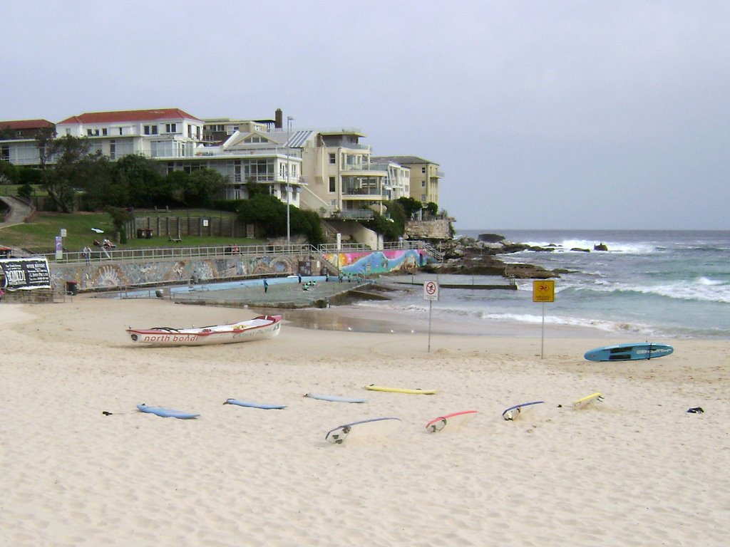 Bondi North by Peter Helm