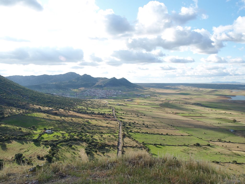 Peñalsordo desde el Castillo de Capilla by Antonio Tejero