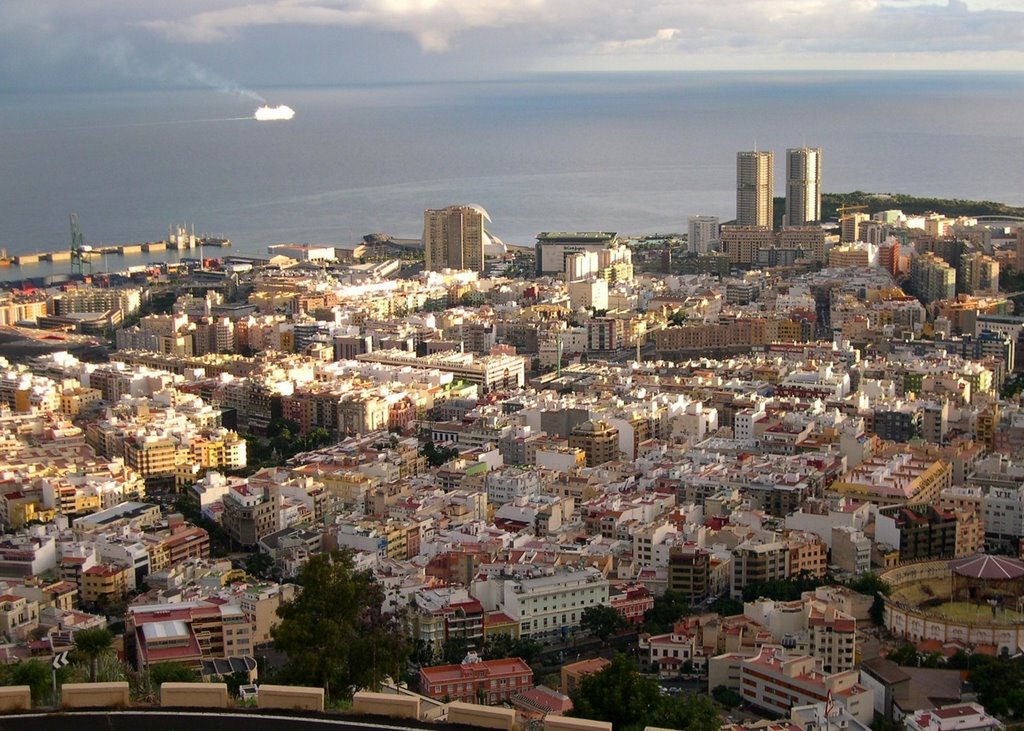 Sta. Cruz de Tenerife -Panorama by orsoyogy