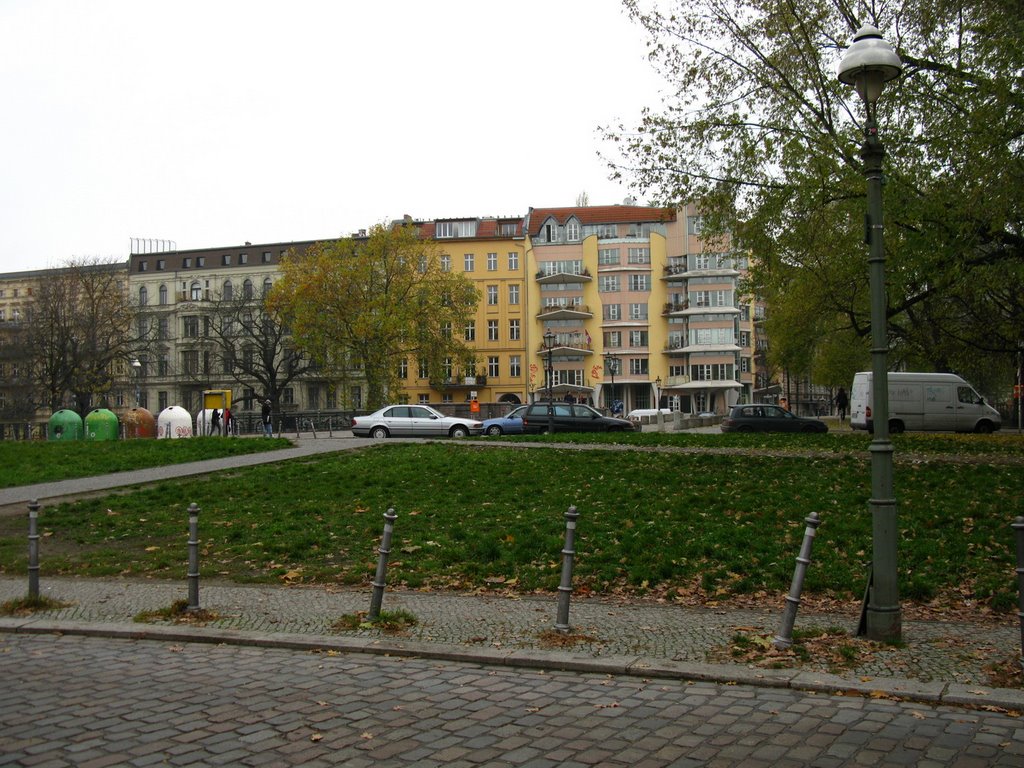 Boeckh- Ecke Grimmstrasse, view direction planufer by Uli Herrmann