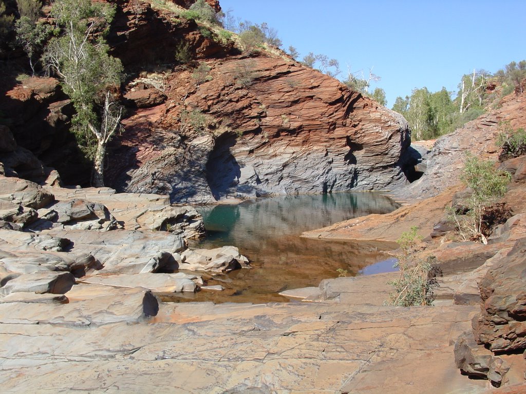 Karijini - Hamersley Gorge by Derek Graham