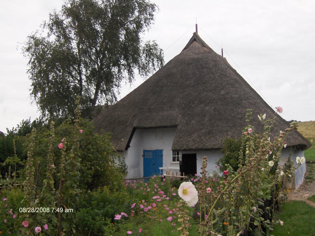 Groß Zicker Pfarrwitwenhaus by SERNIE200