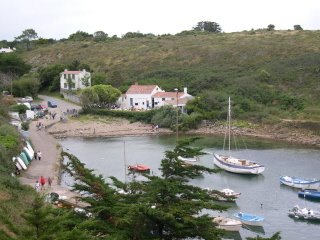 Port de la Meule by vincentlelong