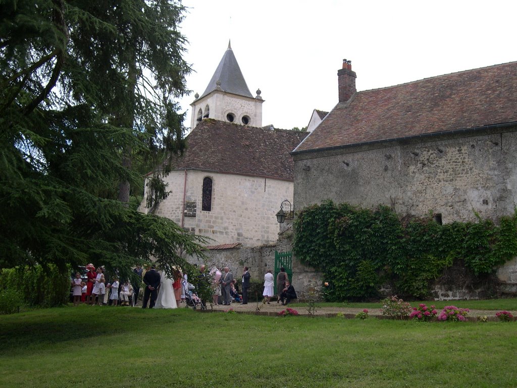 Eglise Ronquerolles by vincentlelong