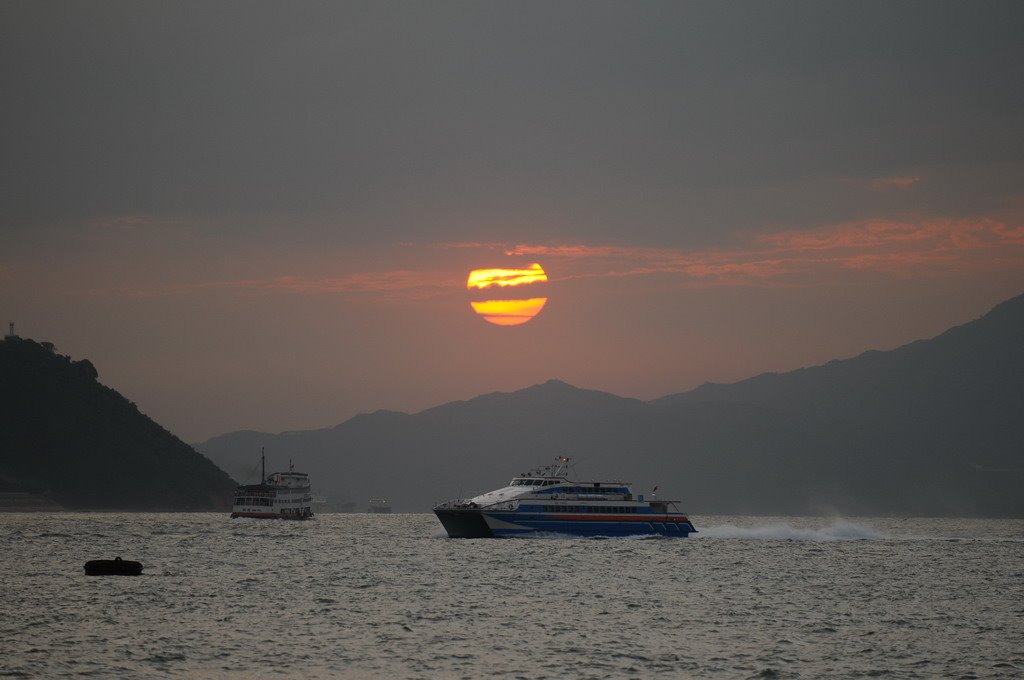 West Kowloon, Hong Kong by muihin