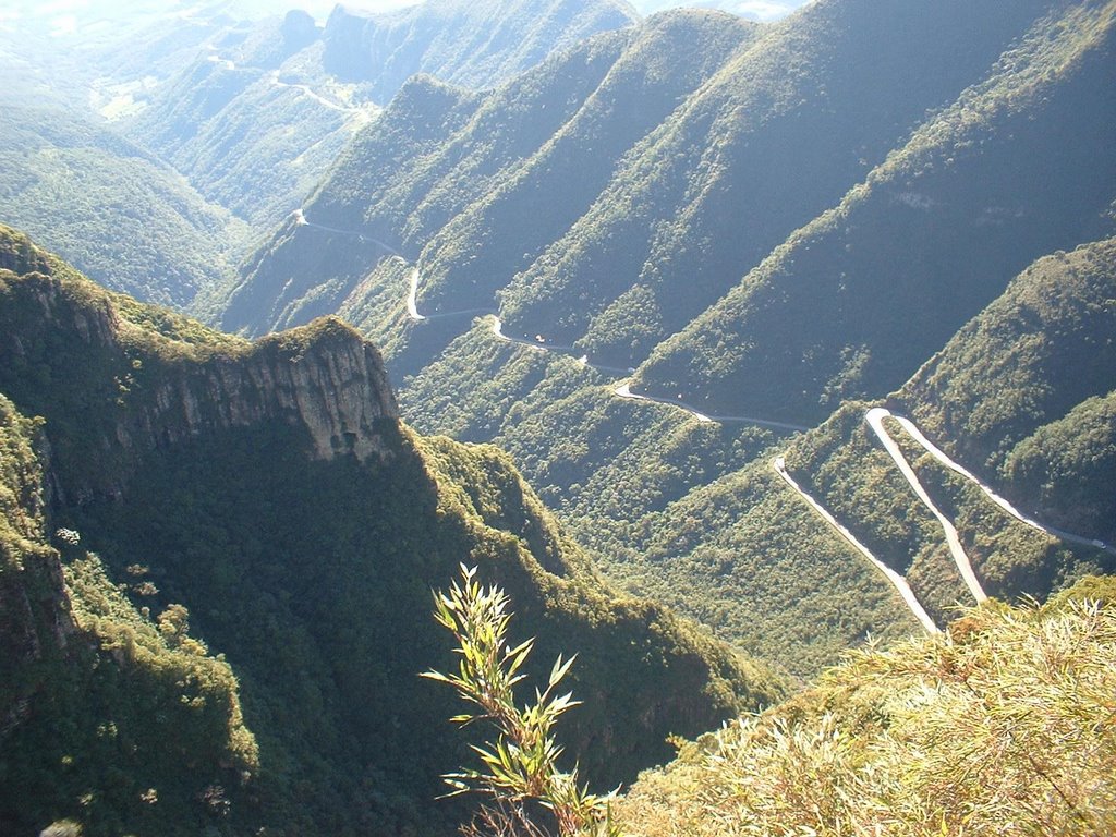 Serra do Rio do Rastro 04/12/2004 by Fabio Assis