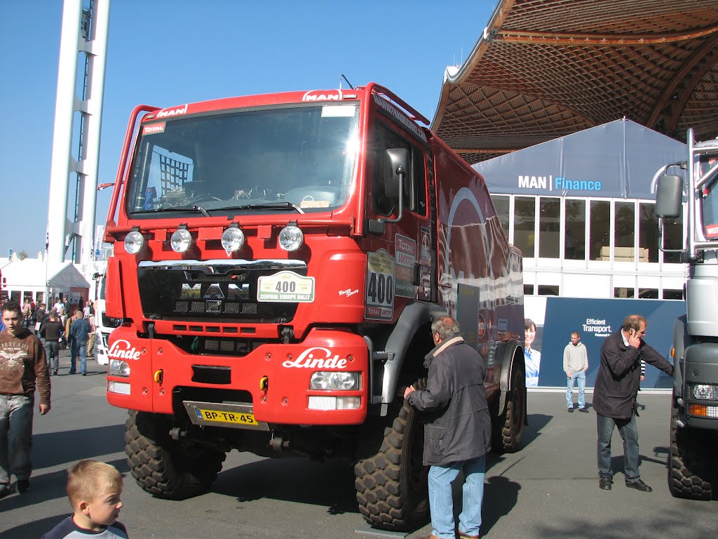 An exhibition of heavy vehicle AA1, Hannover, Germany 27-09-2008 by Kobi Zilberstein