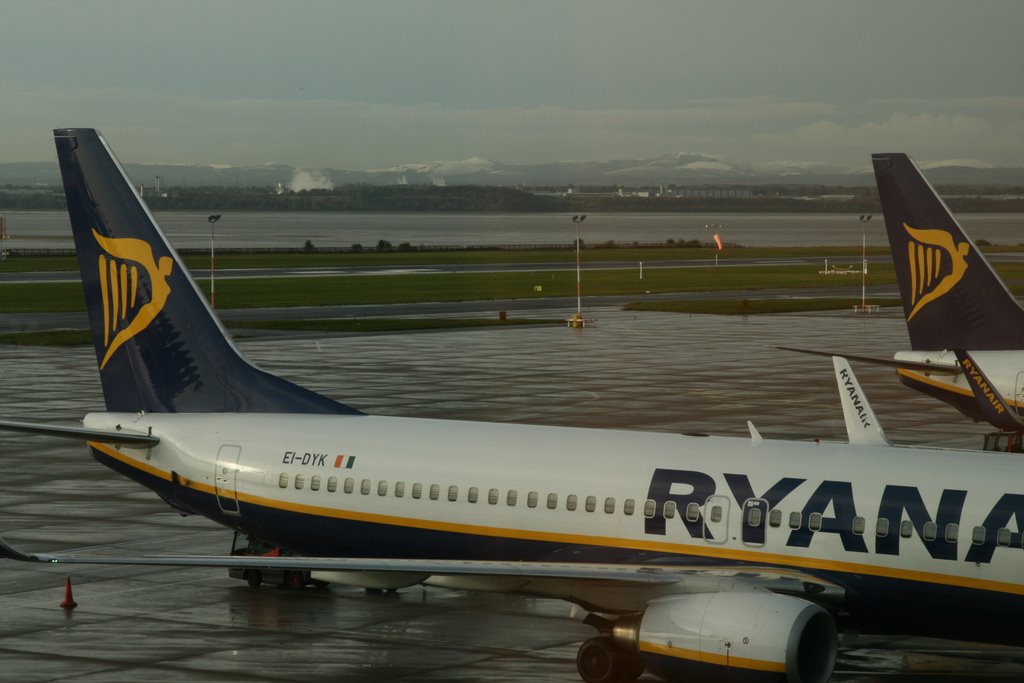 Snow in Wales from Liverpool JL Airport by Seth Kay