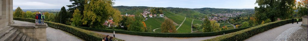 Panoramablick: Vor der Grabkapelle auf dem Württemberg Richtung Osten. [Click twice for full view.] by fridtjof.stein