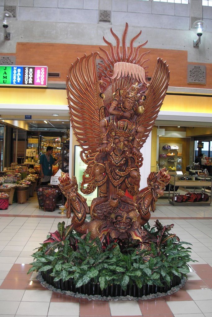 Sculpture at Denpasar airport by Gandalfine