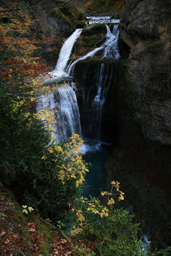 Cascada de la Cueva by ET