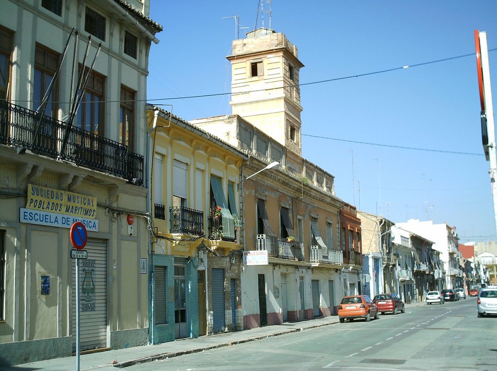 Calle con edificio con torre. Abandonado. by polietes