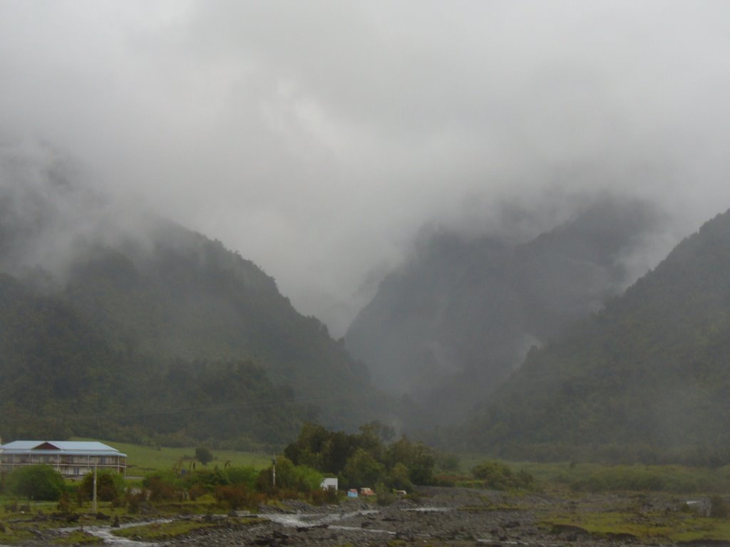 Near Tatare by Bruce Liu