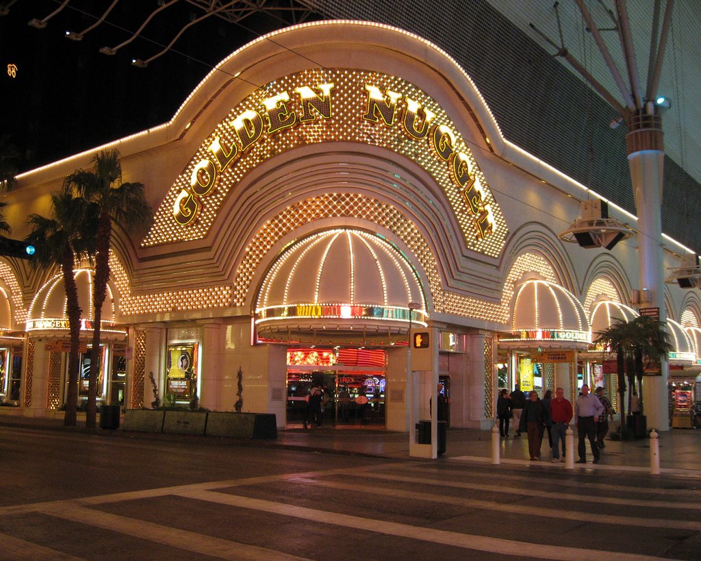 Golden Nugget - Las Vegas by David Saunders