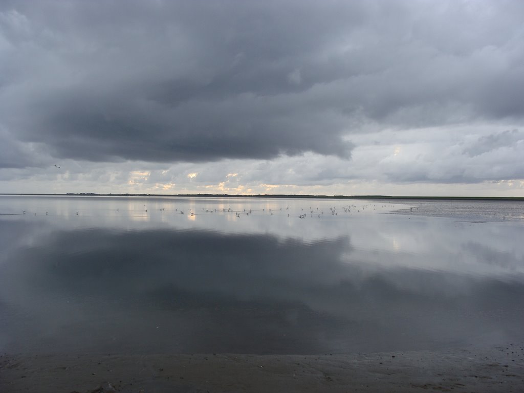 Zicht op Ameland vanaf de veerdam by mhmhuisman