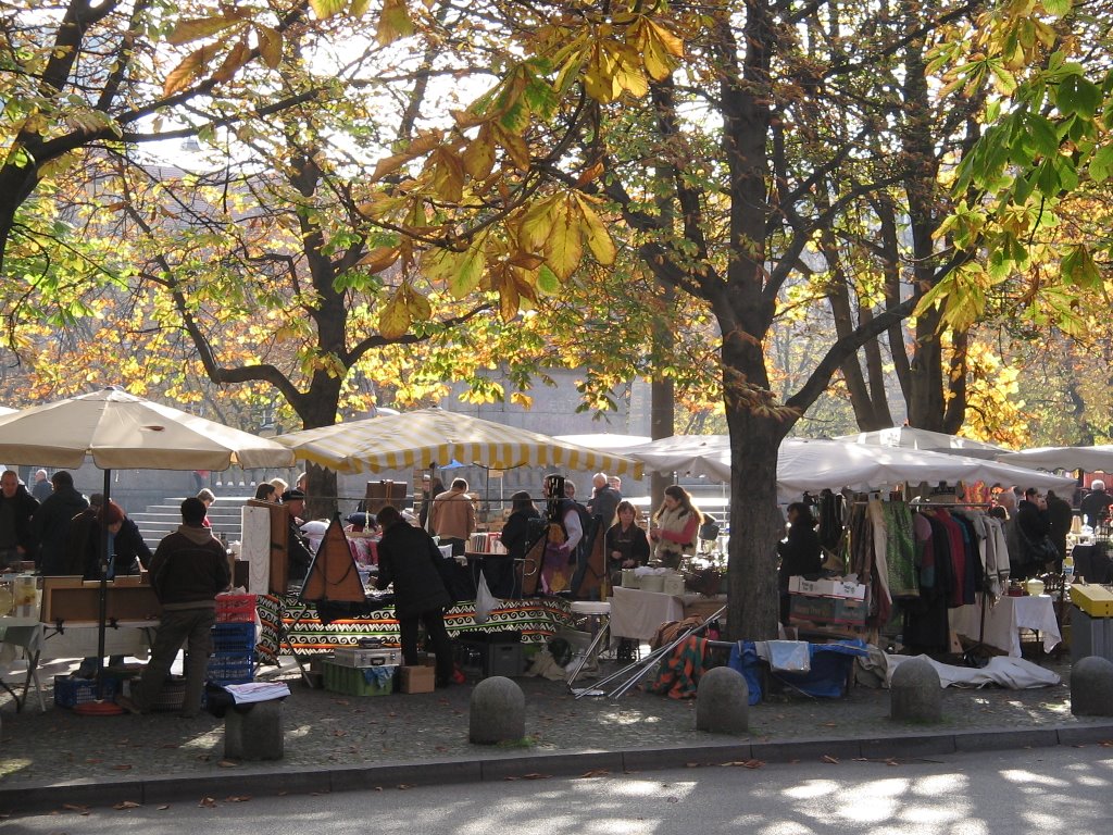 By Werner Rathai - Flea Market in Stuttgart by WEOSRA