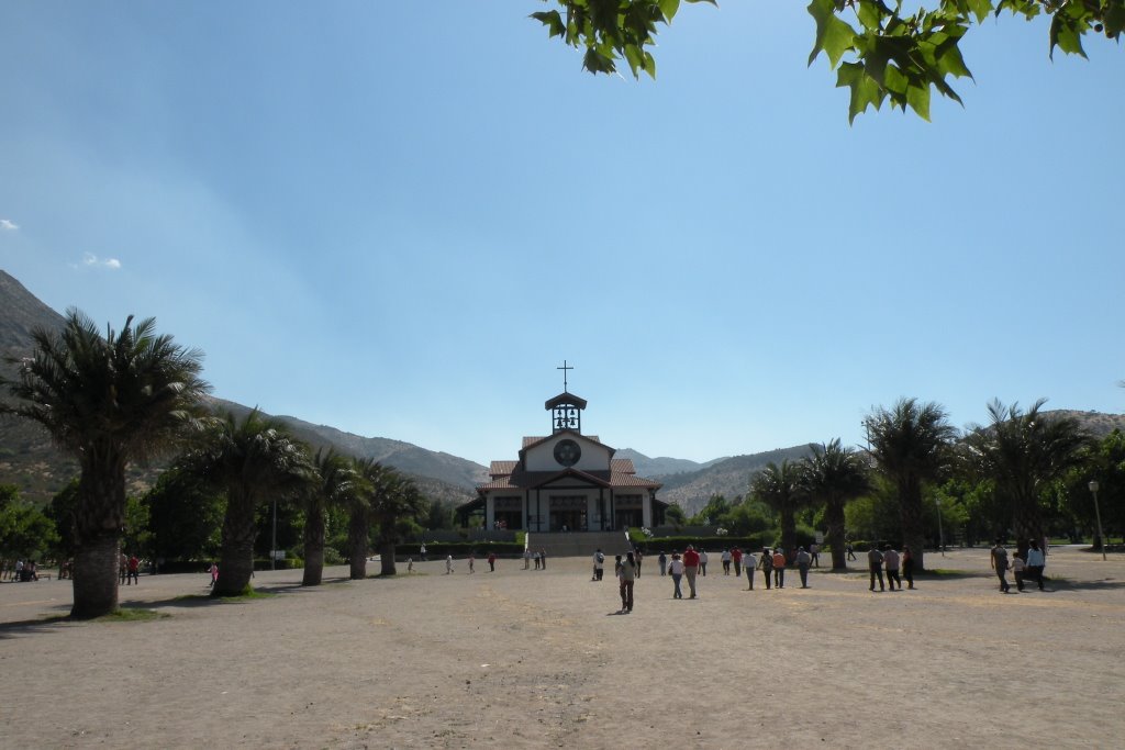 Santuario de Santa Teresa de Los Andes by hugo lagos Jorquera