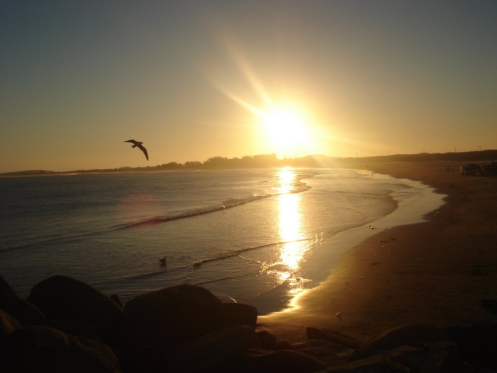 Pôr do sol do farol de Santa Marta by Samandinha