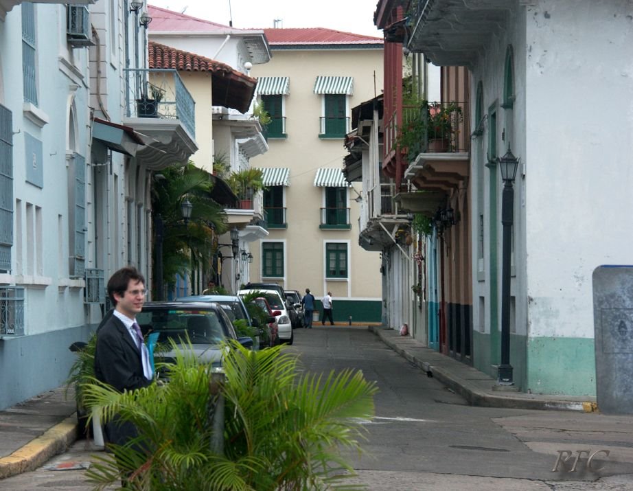 Casco Viejo by Richard Cram