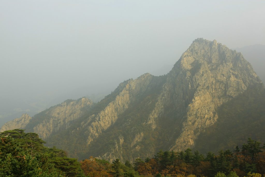 Mt. Seoraksan 설악산국립공원 노적봉 by www.Visitkorea.or.kr