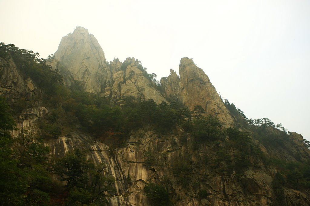 Mt. Seoraksan 설악산국립공원 비선대 by www.Visitkorea.or.kr