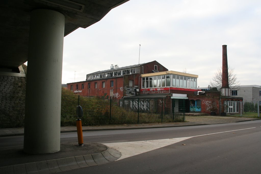 Industrieel erfgoed vanaf de Julianaparklaan by Carl030nl