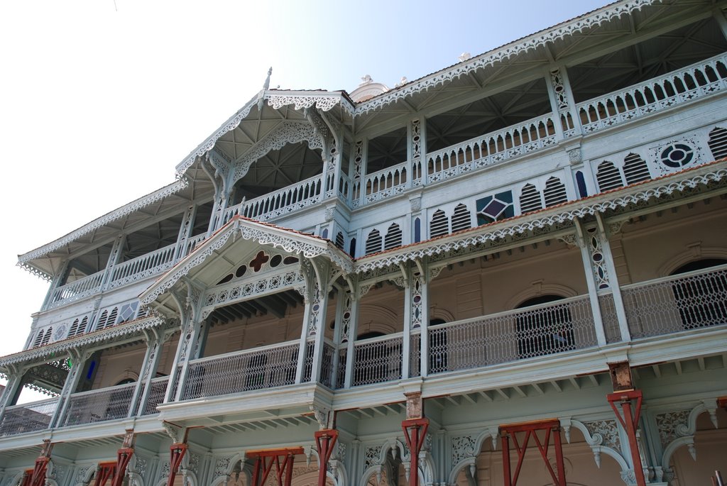 Palais des merveilles, stone town by martine de baets