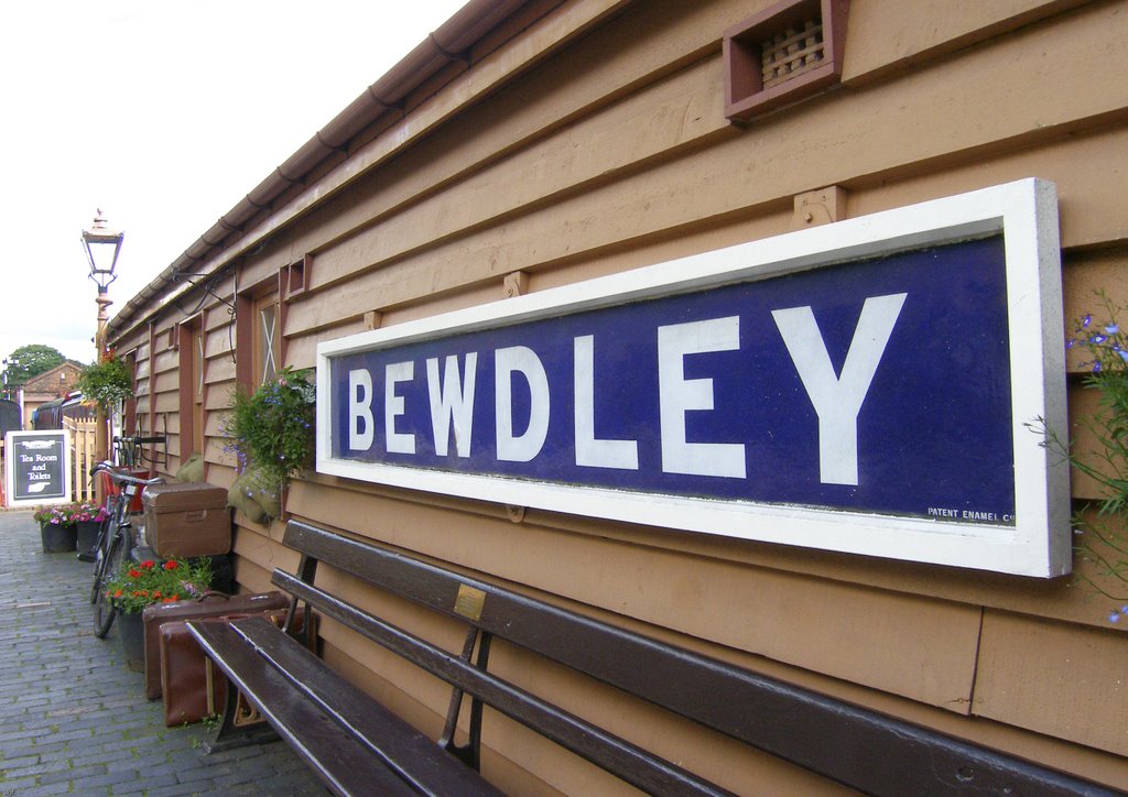 Bewdley Station by opus1ny