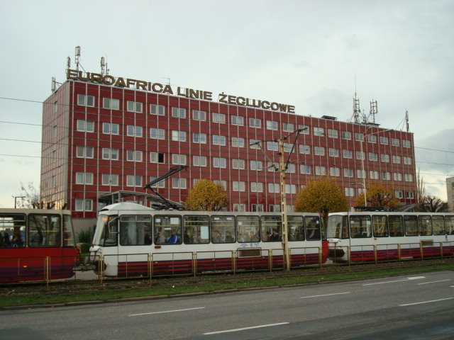 Szczecin,ul.Energetyków-biurowiec "Euroafrica" by Jan Bartnicki