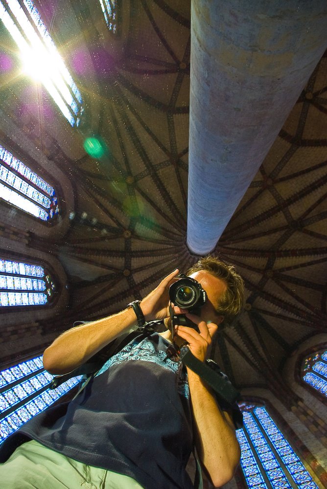 Reflections of a photographer in Les Jacobins by jhk