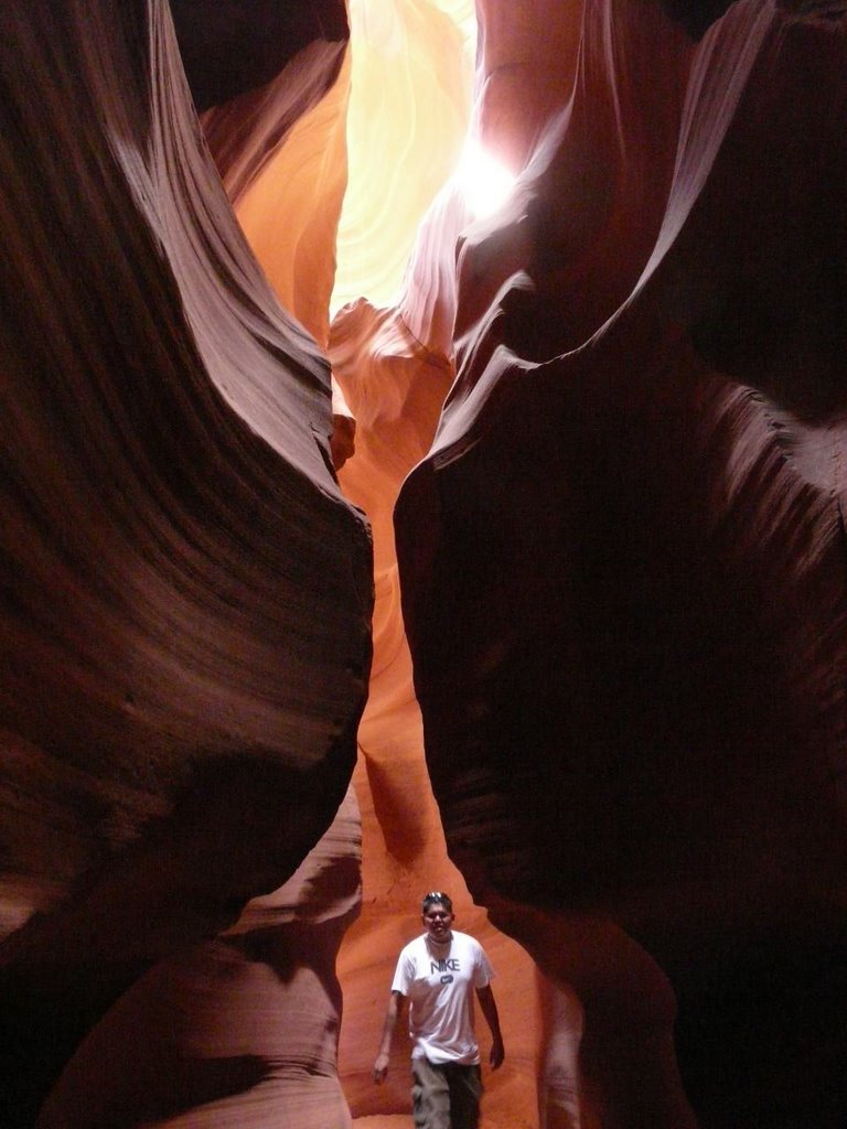 Antelope canyon narrow by doncalvo