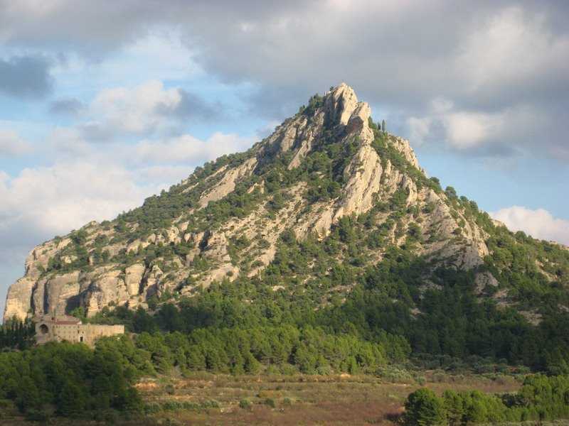 Muntanya de Santa Barbara o Tossal d'Horta by Lluis Ibañez