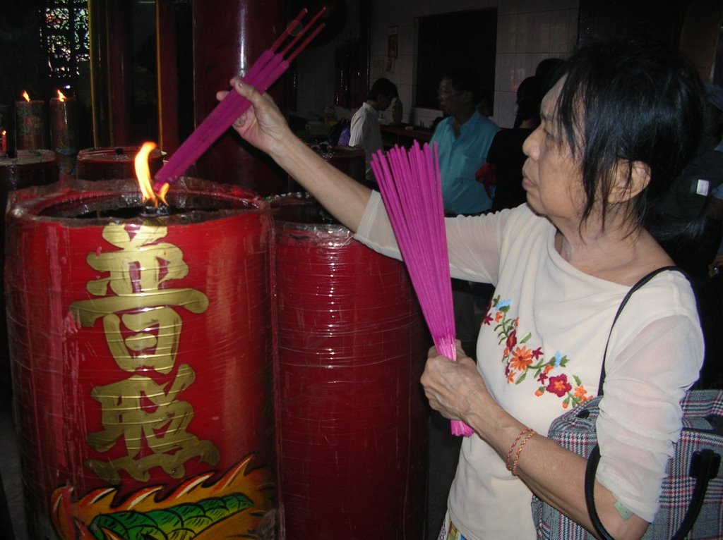 Jin De Yuan Chinese temple, Jakarta by FabioFrati