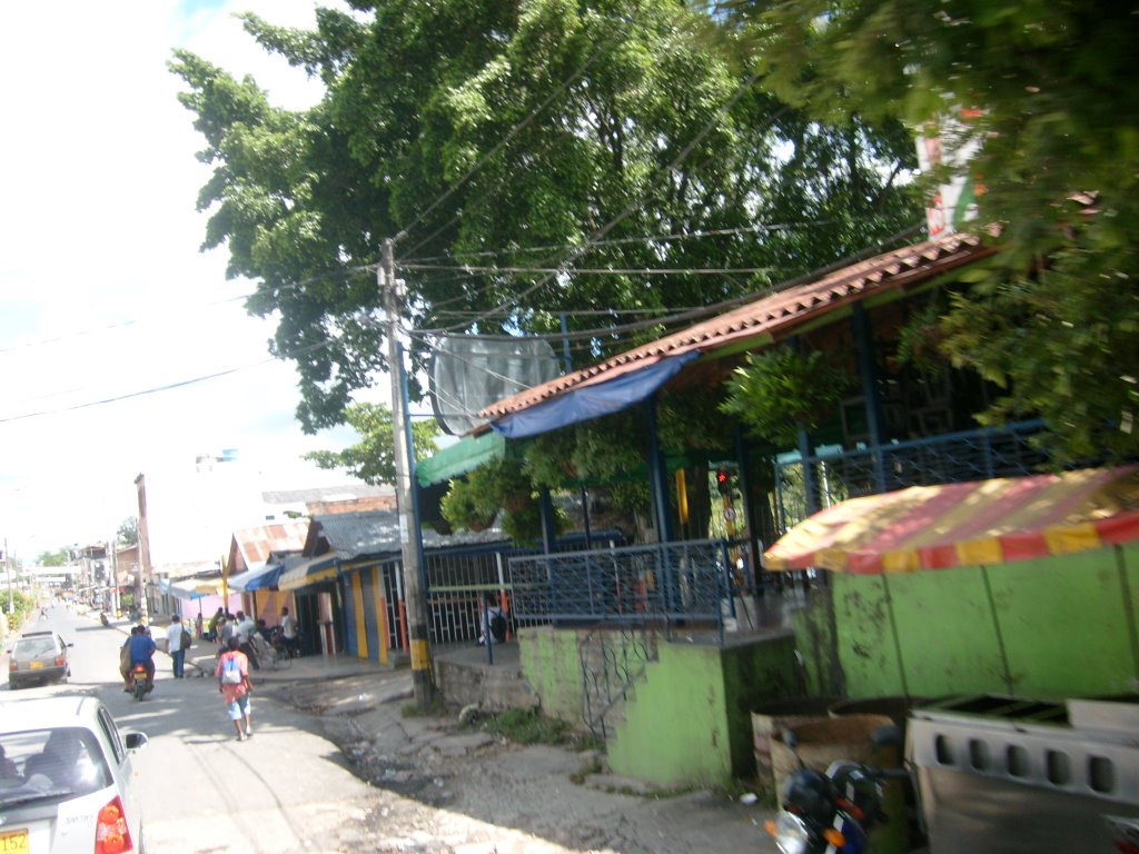 Calle de entrada desde Antioquia. by Jorge Luís Agudelo Vélez