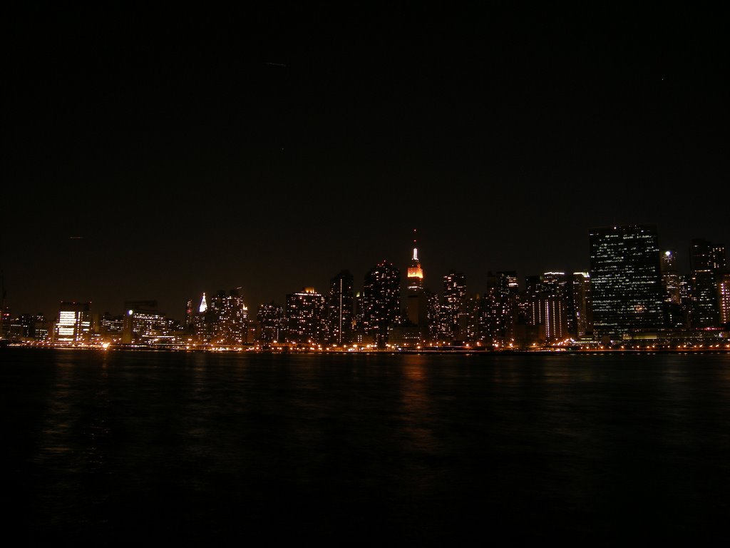 The Empire State Building (Halloween Lighting) and NYC Skyline, October 2008 by Armando A