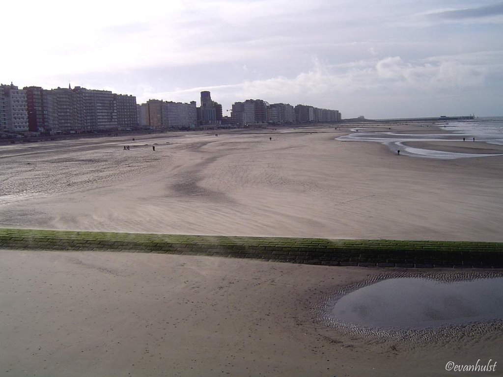 Blankenberge, strand by Vanhulst