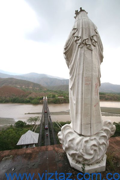 Puente de Occidente by Fundación Víztaz