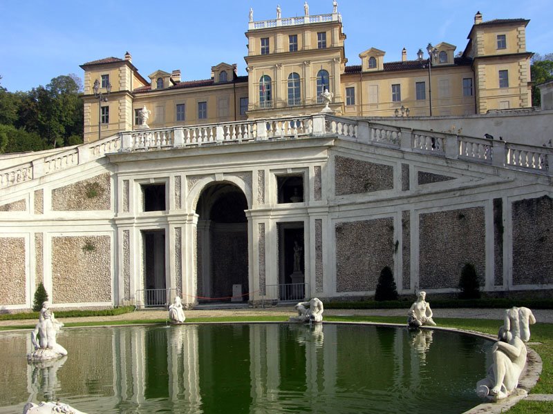 Villa della Regina, la fontana anteriore by Silvia Minucci