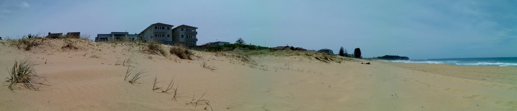 Narrabeen Beach by vic2099