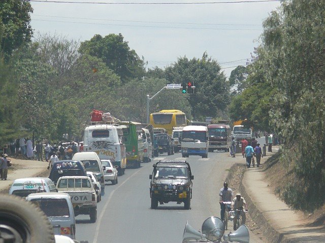 First traffic lights in Arusha 2007 by Teppo Mäki