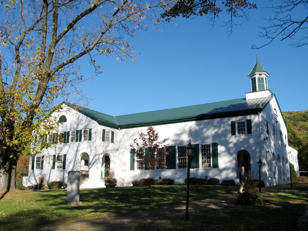 Nelson County Courthouse in Lovingston, Virginia by Idawriter