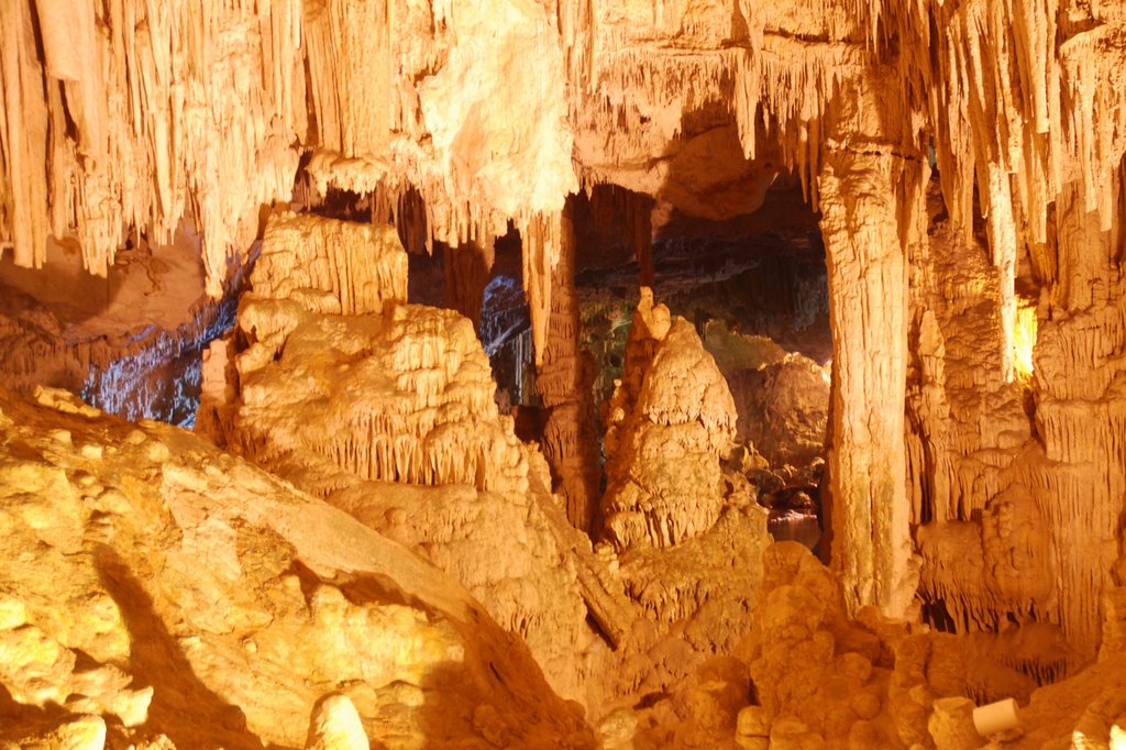 Grotte di Nettuno by Giuseppe Izzi