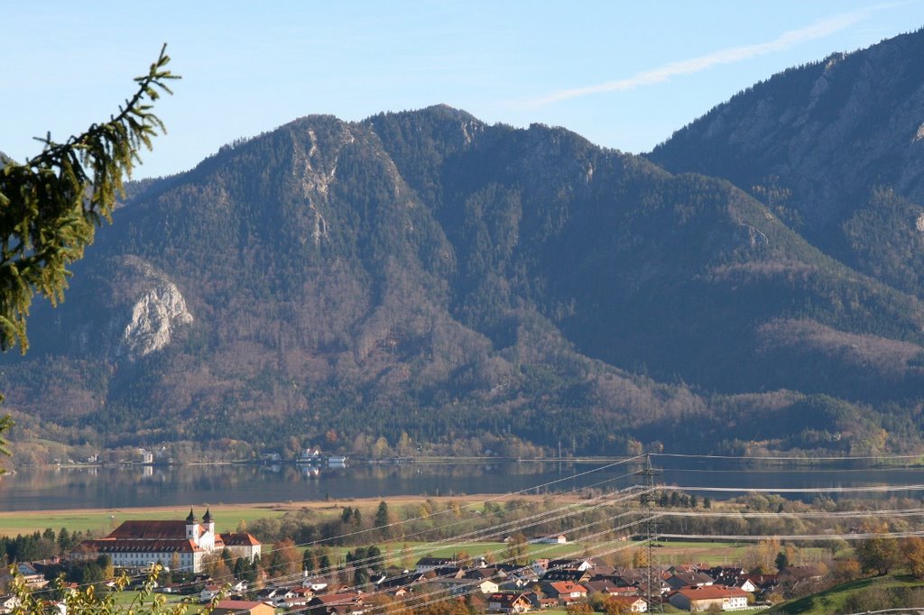 Blick vomFreilichtmuseum Glentleiten in Richtung Schledorf und Kochelsee by R. aus P.an der A.