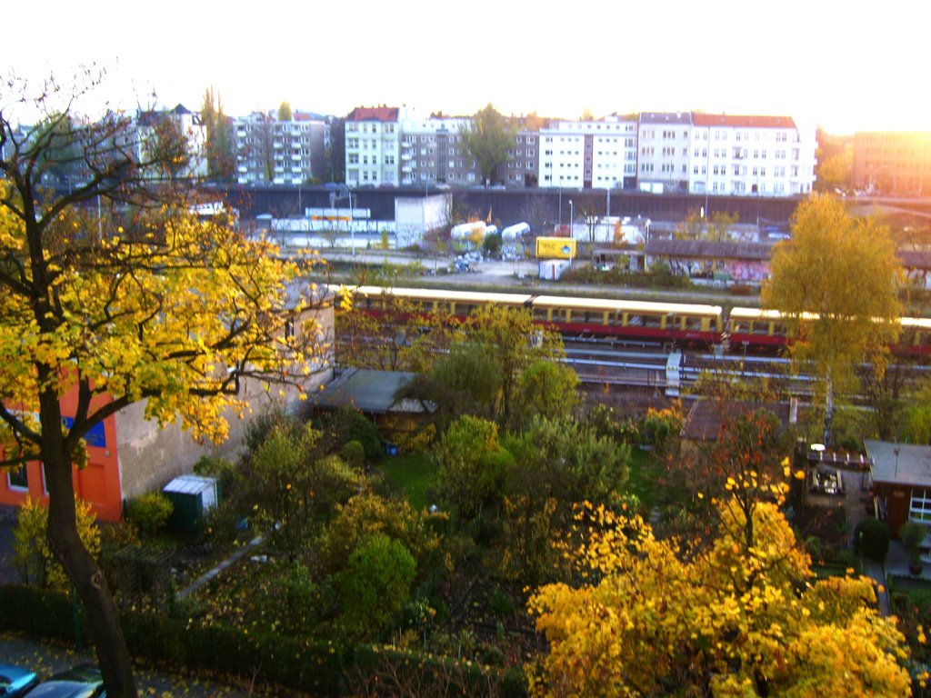 Berlin-Wilmersdorf OT Halensee: Blick in den Halenseegraben nach Grunewald by dudeyberlin