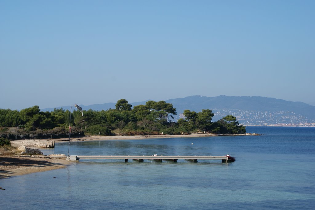 Îles de Lérins, Cannes, France by rikacka